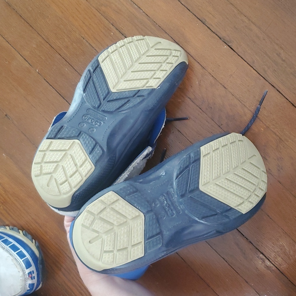 Navy Convertible Crocs - Picture 5 of 5